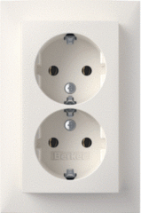 Berker 47741909 - wcd randaarde 2-voudig polar wit mat