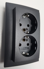 Hager 47741606 - WCD randaarde 2-voudig (enkele inb.doos), hoog, berker S.1, antraciet mat